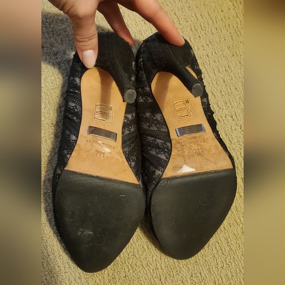 Badgley Mischka Lace Heels - Picture 1 of 8